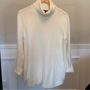 Cable & Gauge White Turtleneck Sweater Size Large Excellent Condition